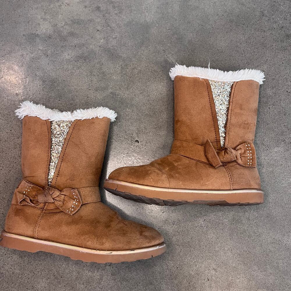 Magellan Outdoor Brown suede faux fur winter boots Youth girls size 3